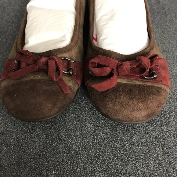 Sofft Brown Burgundy Suede Ballet Flats Womens Size 9.5M Bow Buckle Comfort Shoe - Picture 5 of 10